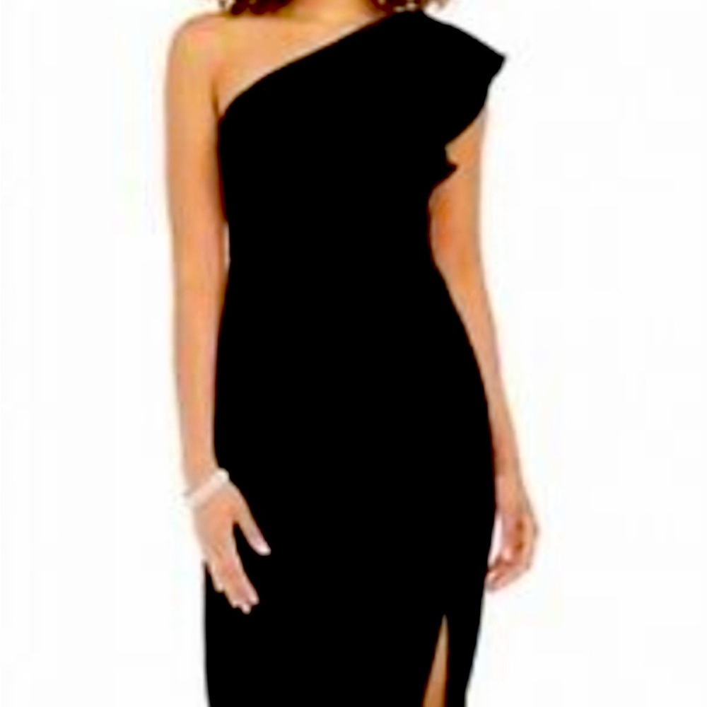 Adrianna Papell Black Gown